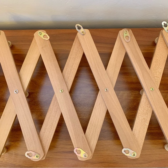 Accordion Style Expandable Wooden Coat Rack (2 of 2 - see other listing) - Picture 3 of 7